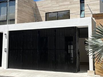 Townhouse en venta de 3 recámaras en Benito Juárez Norte, Mérida