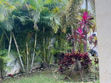 Casa en venta en privada de 4 habitaciones, una en planta baja, semi  amueblada