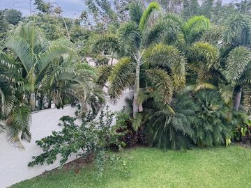 Casa en venta en privada de 4 habitaciones, una en planta baja, semi  amueblada