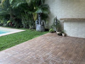 Casa en venta en privada de 4 habitaciones, una en planta baja, semi  amueblada