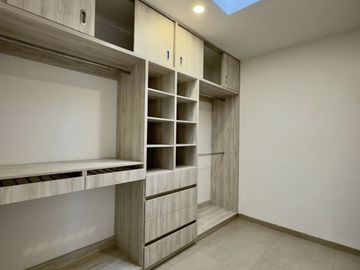 Se Vende: Hermosa Residencia en Zibatá, Club de Golf