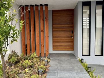 Se Vende: Hermosa Residencia en Zibatá, Club de Golf