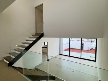 Se Vende: Hermosa Residencia en Zibatá, Club de Golf