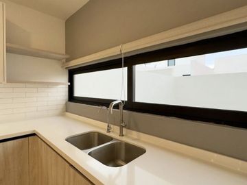Se Vende: Hermosa Residencia en Zibatá, Club de Golf