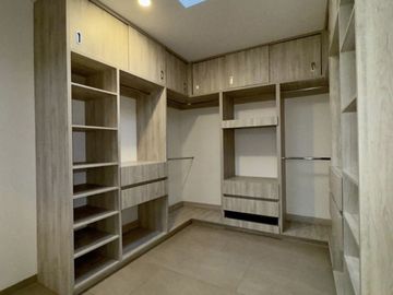 Se Vende: Hermosa Residencia en Zibatá, Club de Golf