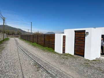 Se vende Parcela con casa estilo Mediterránea