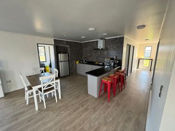 Se vende Parcela con casa estilo Mediterránea