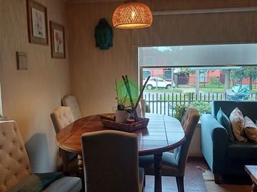 Casa en Venta en Villa Los Castaños