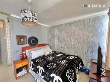Departamento en Venta en Edificio Punta Cavancha piso 11 TN (2 estacionamientos)