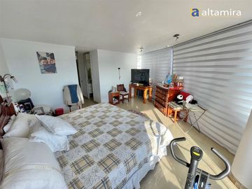 Departamento en Venta en Edificio Punta Cavancha piso 11 TN (2 estacionamientos)