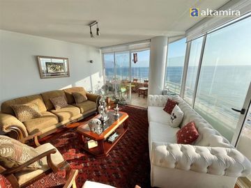 Departamento en Venta en Edificio Punta Cavancha piso 11 TN (2 estacionamientos)