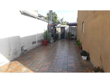 Se vende hermosa casa en condominio San Bernardo