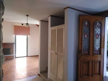 VENTA CASA VILLA CARMEL, ZONA SAN MANUEL, MIRADOR!!!