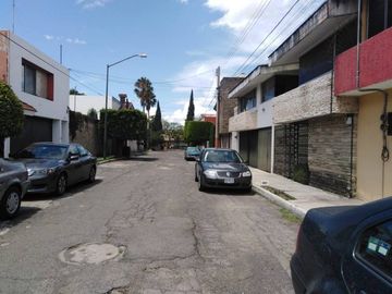 VENTA CASA VILLA CARMEL, ZONA SAN MANUEL, MIRADOR!!!