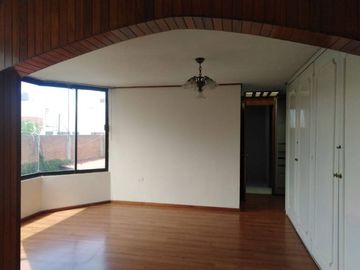 VENTA CASA VILLA CARMEL, ZONA SAN MANUEL, MIRADOR!!!