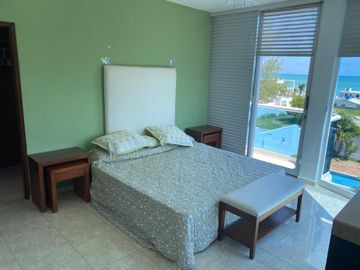 CASA DE PLAYA EN VENTA FRACCIONAMIENTO FUNDADORES