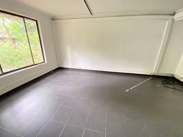 CASA COMERCIAL EN ARRIENDO UBICADA EN EL POBLADO  SECTOR LOMA DEL CAMPESTRE