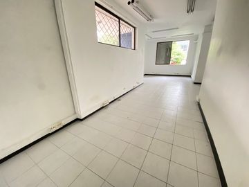 CASA COMERCIAL EN ARRIENDO UBICADA EN EL POBLADO  SECTOR LOMA DEL CAMPESTRE