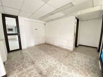 CASA COMERCIAL EN ARRIENDO UBICADA EN EL POBLADO  SECTOR LOMA DEL CAMPESTRE