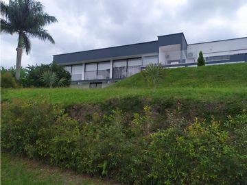 RENTA CASA CAMPESTRE EN CONDOMINIO VIA ARMENIA PEREIRA