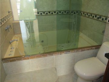 SE VENDE APARTAMENTO EN PORTAL DE MODELIA - PJAL