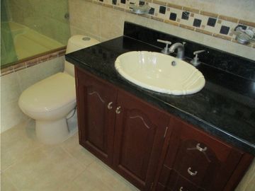 SE VENDE APARTAMENTO EN PORTAL DE MODELIA - PJAL