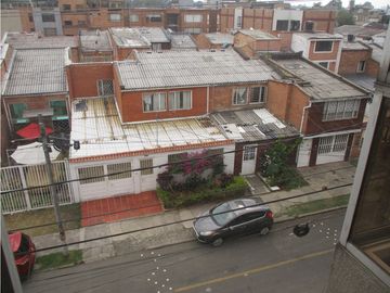 SE VENDE APARTAMENTO EN PORTAL DE MODELIA - PJAL