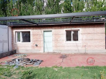 Venta- Casa 3 dormitorios   Depto. 1 dormit- Country Los Cedros- Plottier- Neuquén