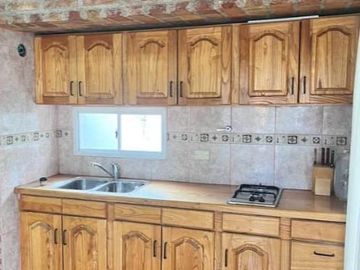 Venta- Casa 3 dormitorios   Depto. 1 dormit- Country Los Cedros- Plottier- Neuquén