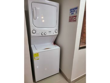 Hostal con 12 apartaestudios para la venta en el centro de Pereira!!!