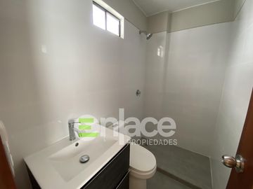Se vende hermoso Flat de Estreno en Surco (Urbanización Higuereta)
