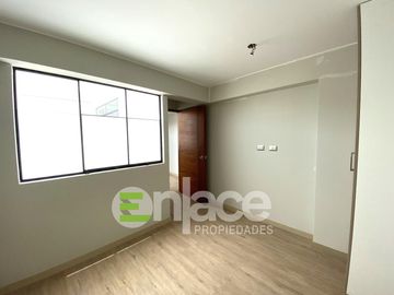 Se vende hermoso Flat de Estreno en Surco (Urbanización Higuereta)