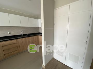 Se vende hermoso Flat de Estreno en Surco (Urbanización Higuereta)