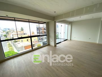 Se vende hermoso Flat de Estreno en Surco (Urbanización Higuereta)