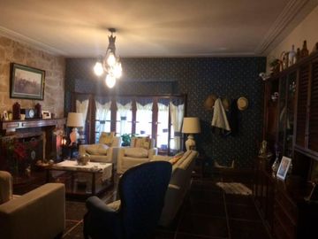 Venta - Chalet 4 amb. en Quilmes Residencial c/ piscina y quincho - U$S 250.000