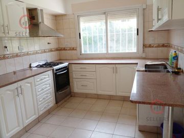 Venta-  Casa 3 Dormitorios-  Santa Genoveva- Neuquén