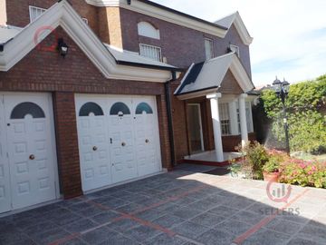 Venta-  Casa 3 Dormitorios-  Santa Genoveva- Neuquén