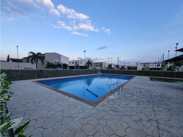 VENDO CASA EN CALI/VALLE (CIUDAD COUNTRY)