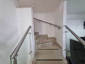 VENDO CASA EN CALI/VALLE (CIUDAD COUNTRY)