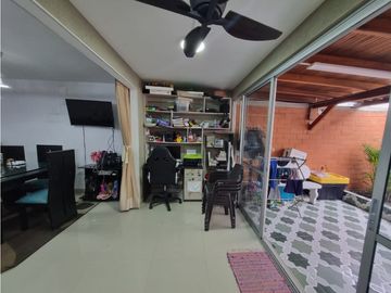VENDO CASA EN CALI/VALLE (CIUDAD COUNTRY)