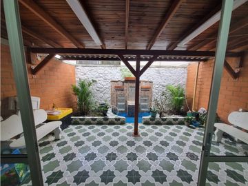 VENDO CASA EN CALI/VALLE (CIUDAD COUNTRY)