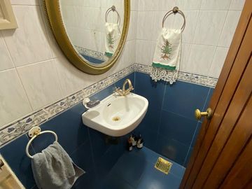VENTA CASA / PH en  OLIVOS GOLF / 6 AMBIENTES SIN EXPENSAS.