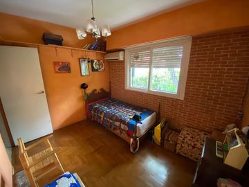 VENTA CASA / PH en  OLIVOS GOLF / 6 AMBIENTES SIN EXPENSAS.
