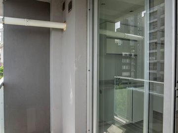 Departamento a Estrenar de 2 ambientes en Pleno Centro de Lomas. APTO CREDITO