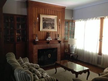 VENTA EXCEL. CHALET 4 AMB C/PISCINA  EN Bº RESIDENCIAL