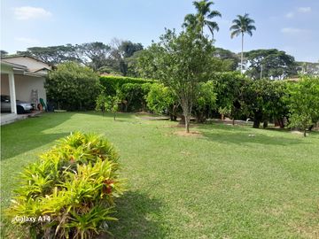 Venta O Alquiler Casa Campestre a 500 metros del Club Campestre