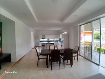 Venta O Alquiler Casa Campestre a 500 metros del Club Campestre