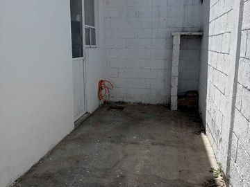 Casa en Venta en A 5 MIN DE GALERIAS METEPEC.