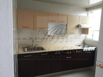 Casa en Venta en A 5 MIN DE GALERIAS METEPEC.