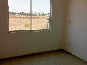Casa en Venta en A 5 MIN DE GALERIAS METEPEC.